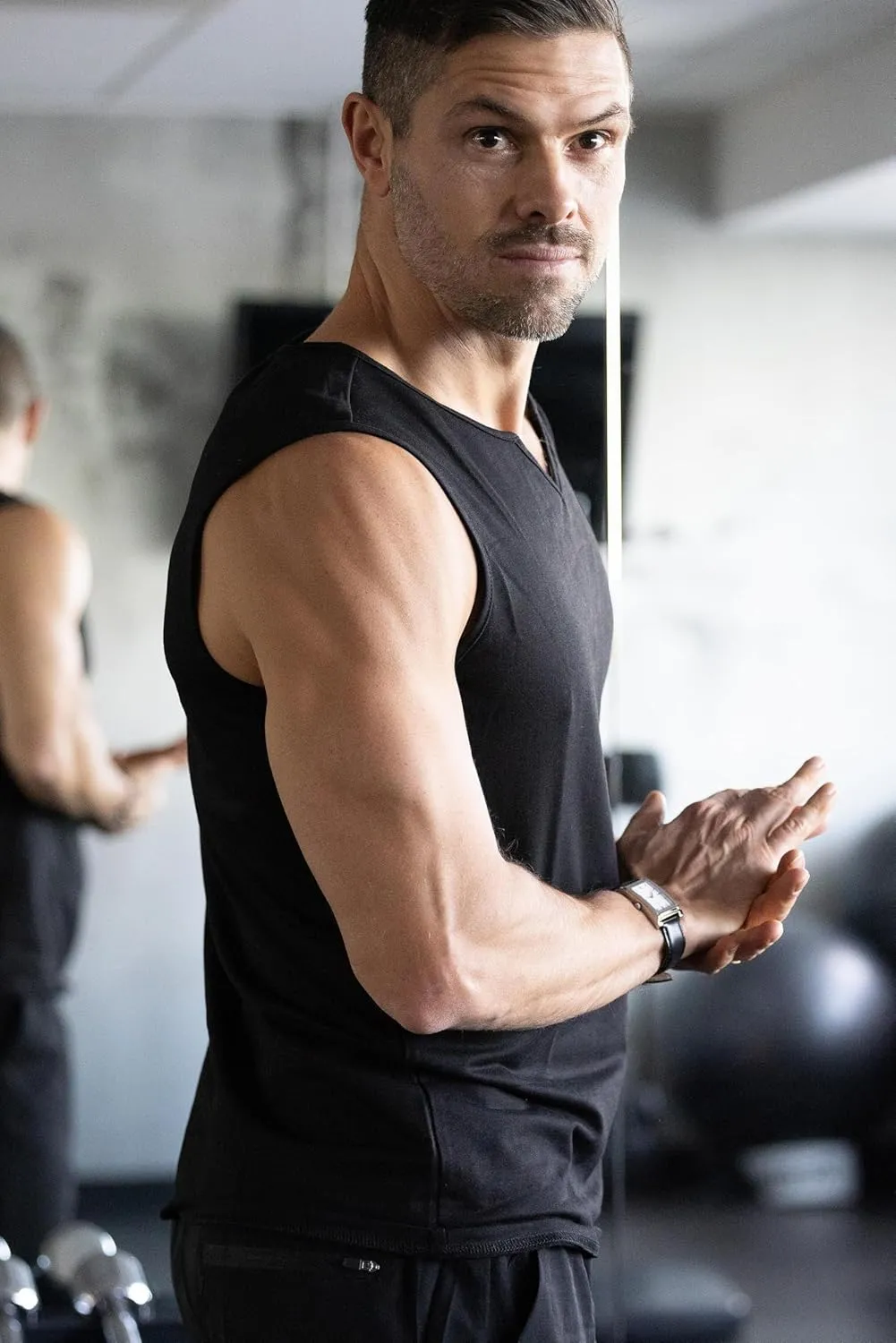 COOFANDY Casual Sleeveless Shirts for Men Cotton V Neck Tank Tops Summer 2 Pack Workout Gym Muscle Tee