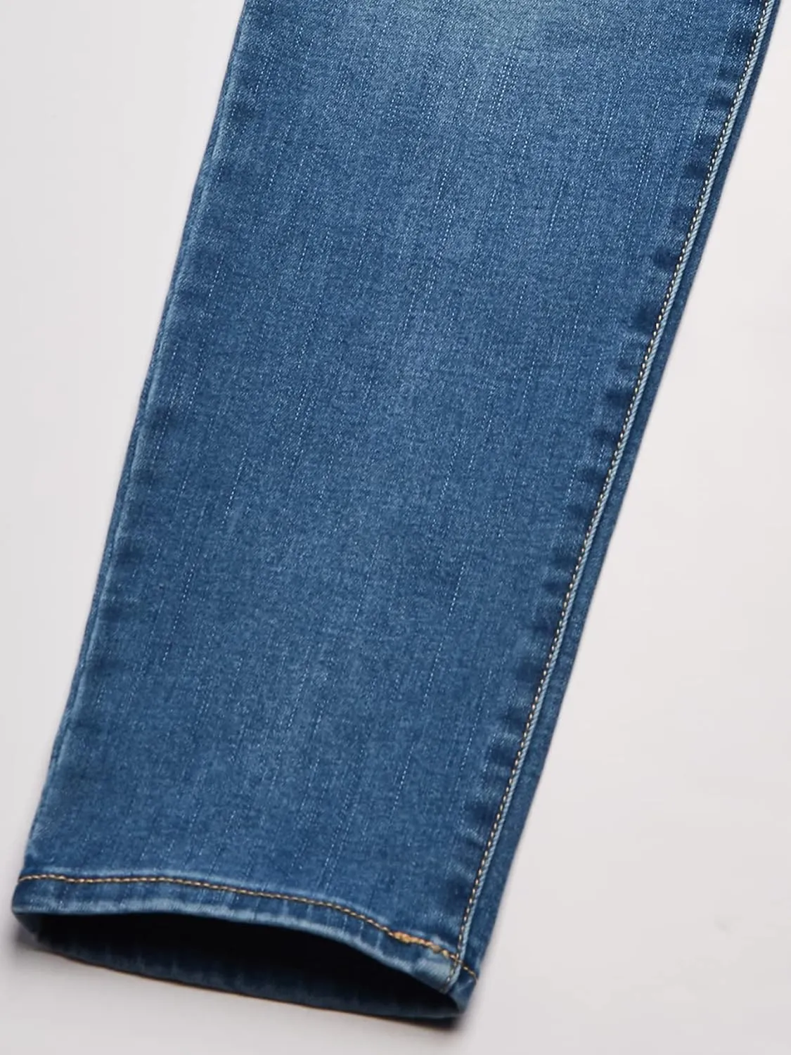 Gloria Vanderbilt Women's Comfort Curvy Skinny Jean Standard