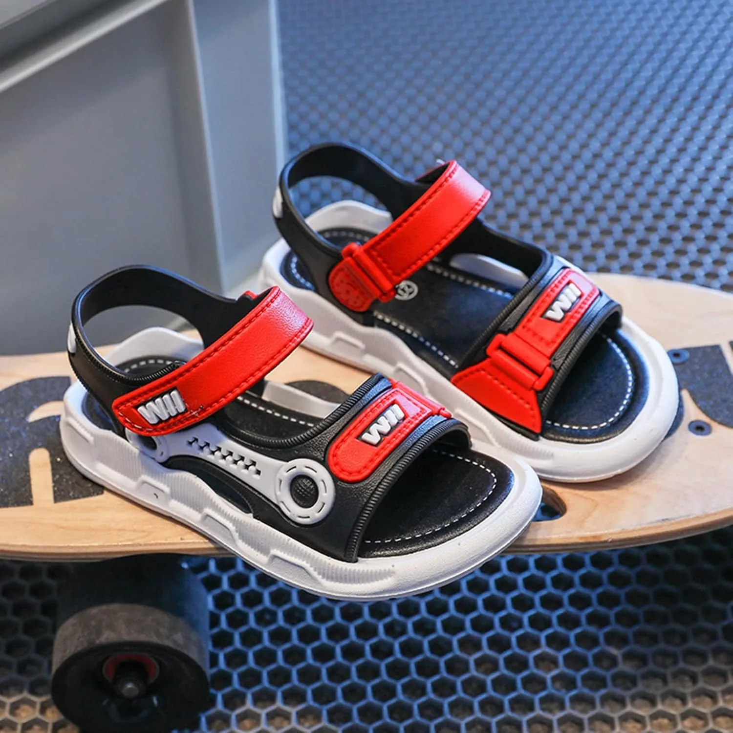 Kids Beach Sandal Lightweight Breathable Open-Toe Shoes for Boys and Girls Non-Slip Adjustable Straps Toddler Clogs