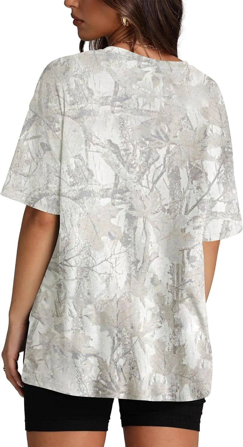 Oversized Camo Shirts for Women Men Maple Leaf Print Short Sleeve Crewneck T-Shirt Casual Loose Y2k Graphic Tee Tops