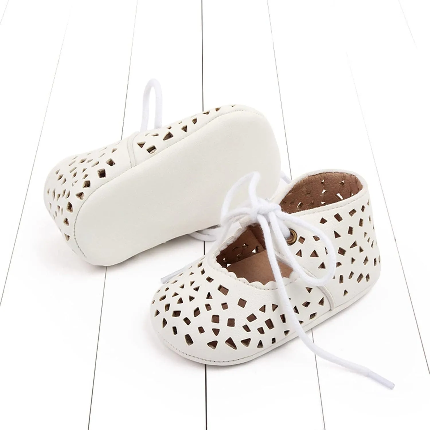 Spring and Summer Children Baby Infant Shoes for Girls Flat Bottoms Non Slip Light Hollow Breathable Lace Up Easy to Wear and Comfortable Burr Berry Shoes