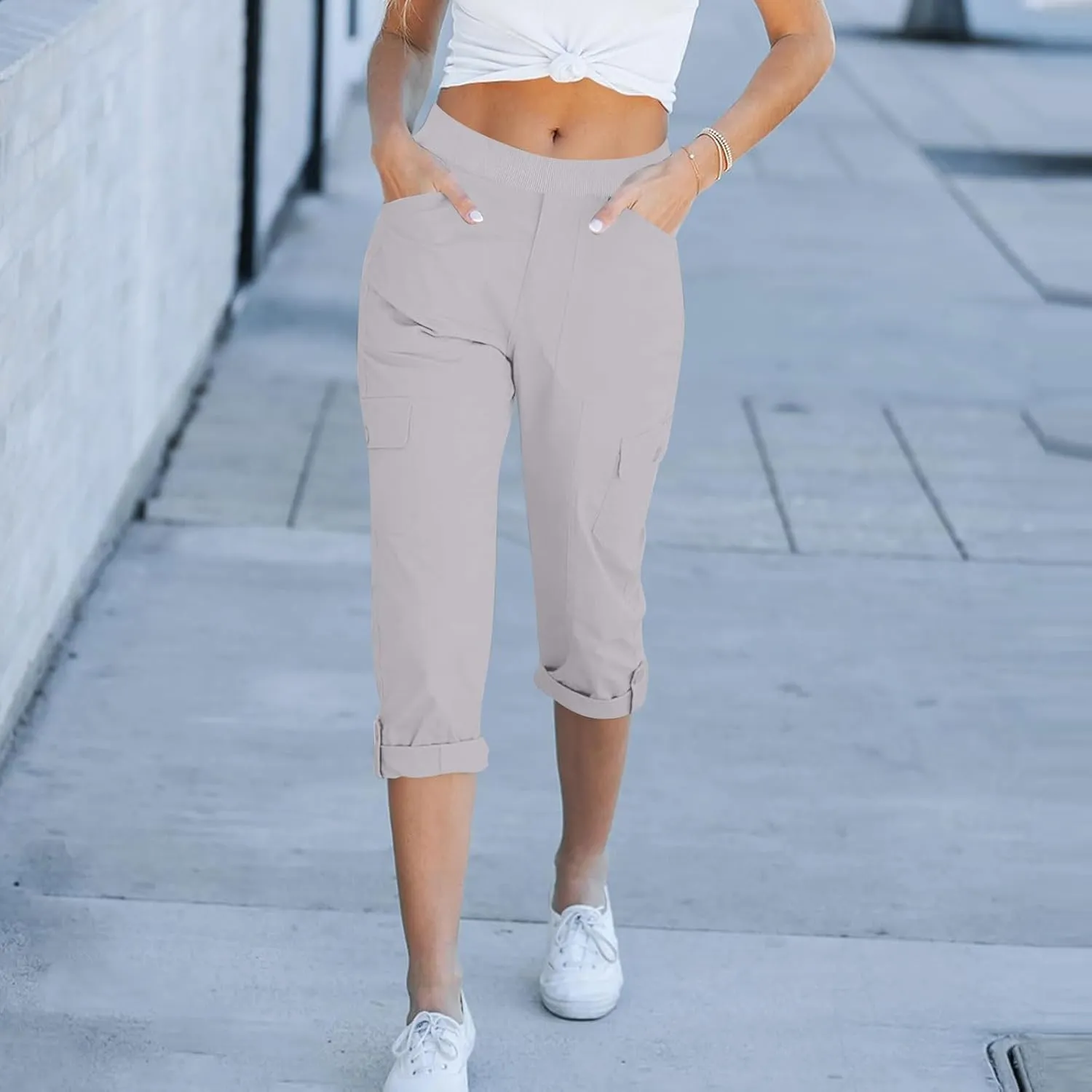 Women Cargo Capris Casual Elastic Waist Travel Hiking Pants Folded Hem Wide Leg Crop Chino Cargo Pants with 6 Pockets