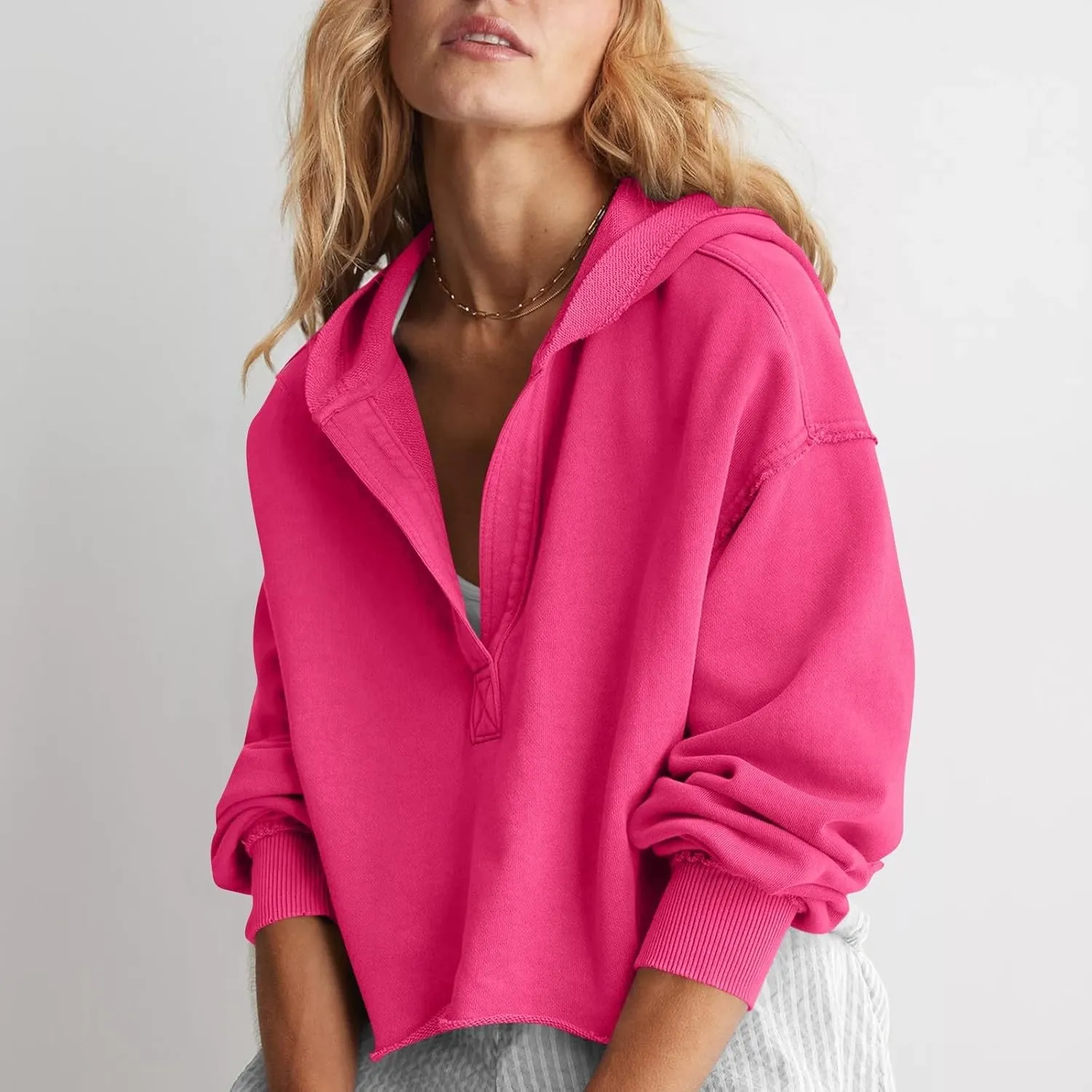 Womens Cropped Hoodies Long Sleeves V Neck Loose Casual Hooded Sweatshirts 2024 Fall Fashion Clothes