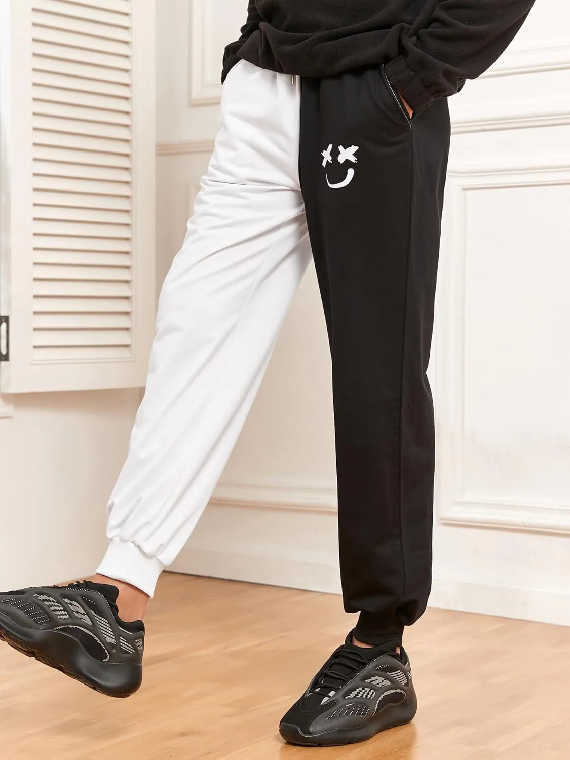 ZAFUL Men's Sweatpants Tapered Gym Running Workout Pants Cartoon Face Print Athletic Drawstring Joggers with Pockets